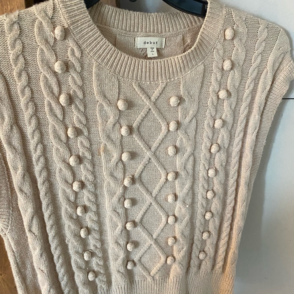 Sweater vest